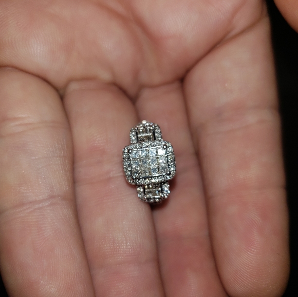 Zei 14kt Gold Diamond Ring 6.5 - Picture 8 of 14